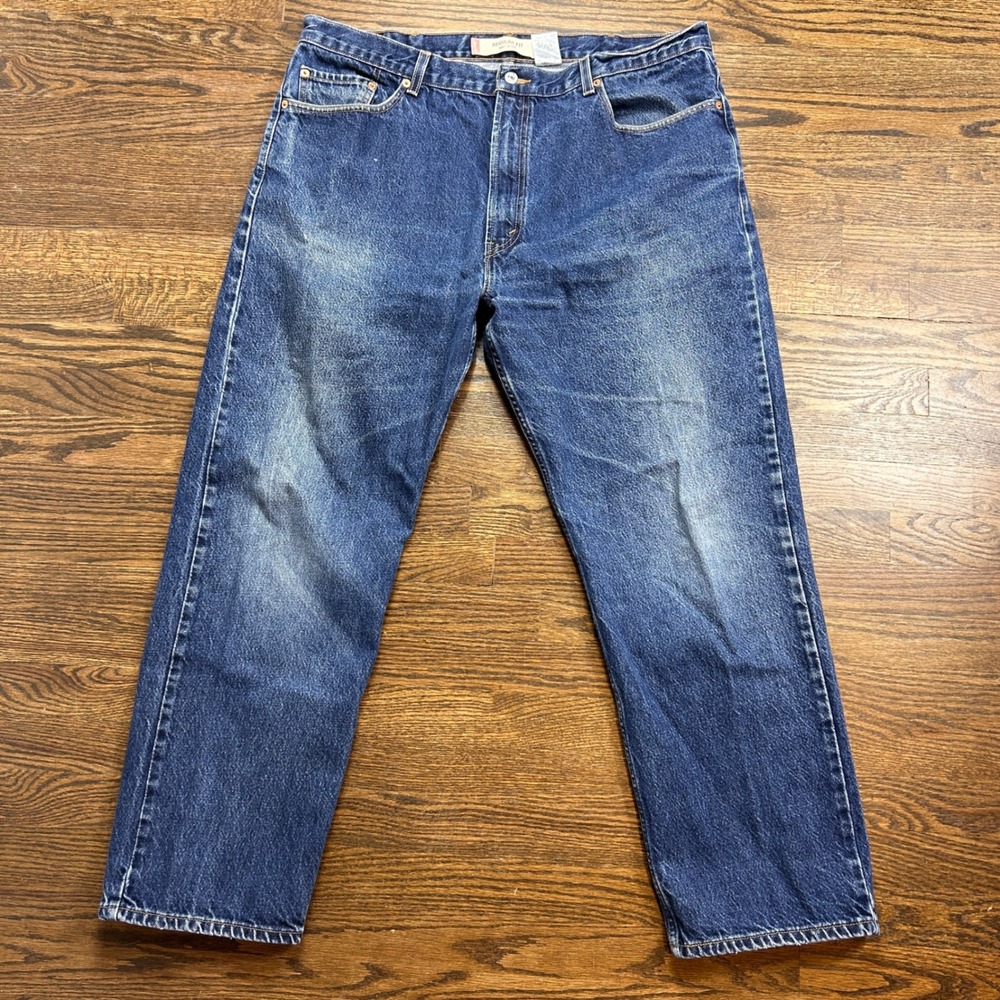 Levis 505 Regular Fit Jeans Mens 42x30 Straight Leg Medium Wash Blue Denim